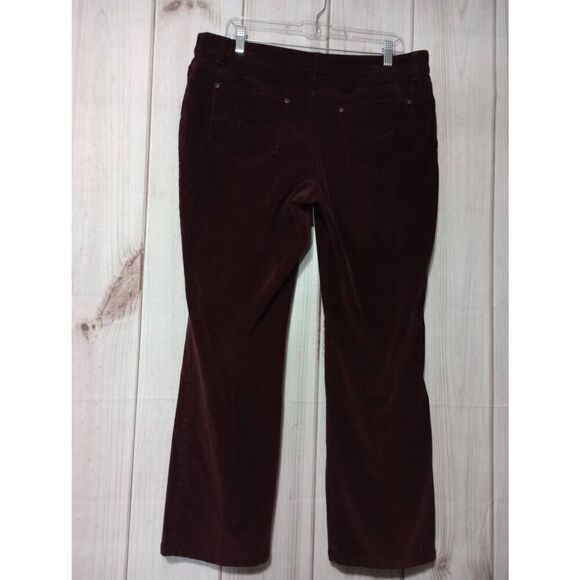 St Johns Bay Pants Ladies 14 Petite Corduroy Bootcut Maroon - Picture 2 of 7